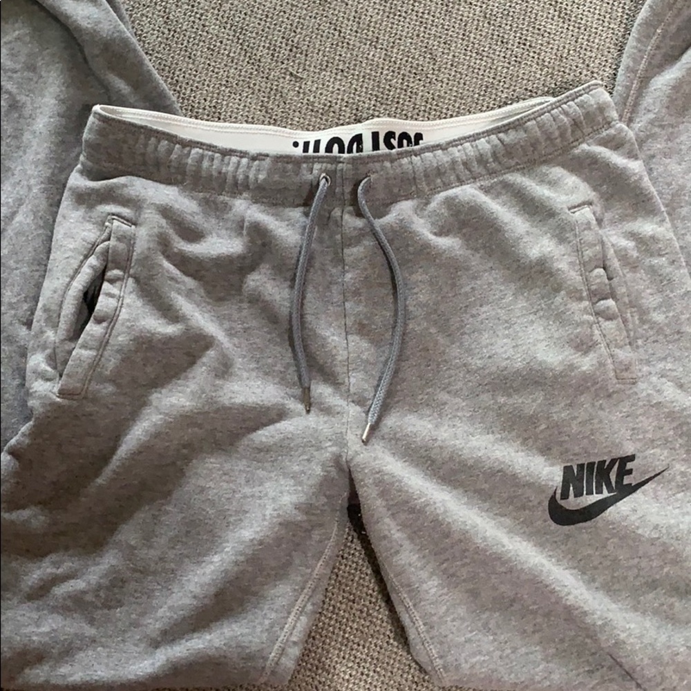 Nike Sweatpants